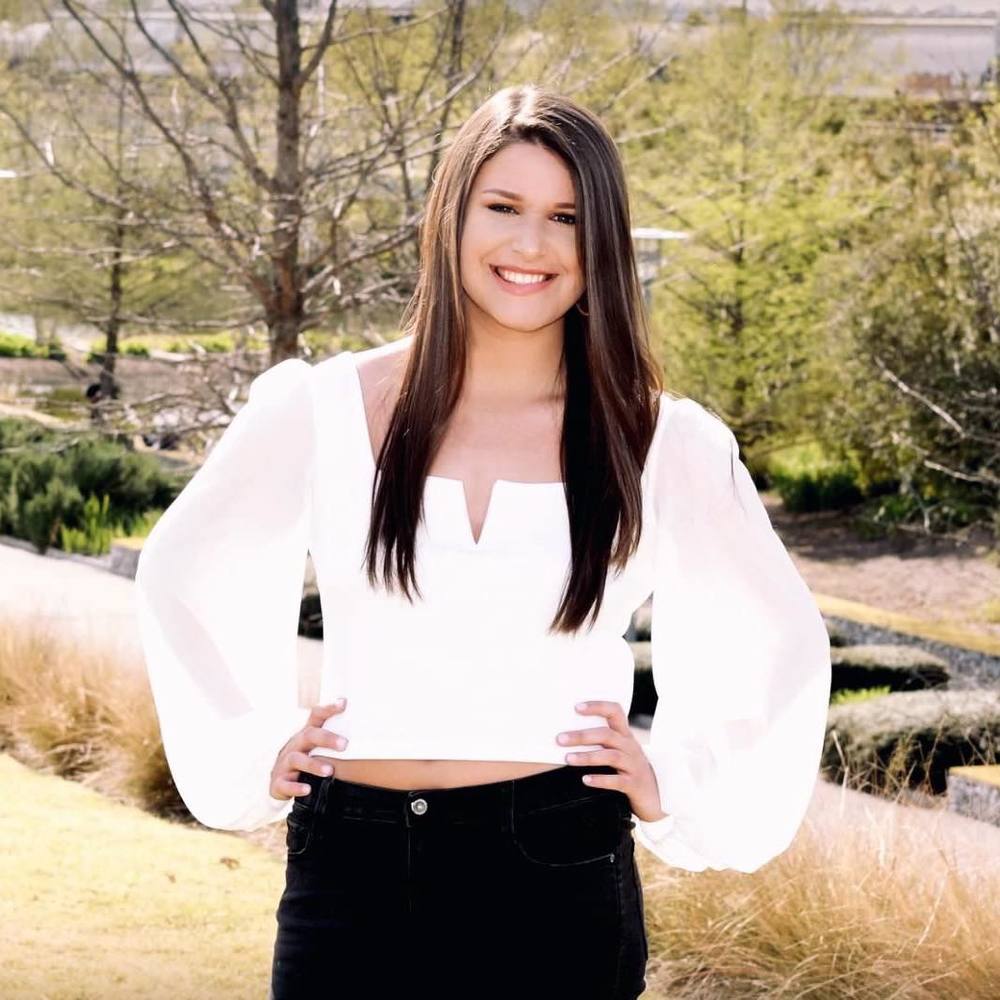 Meet your Posher, Lauren